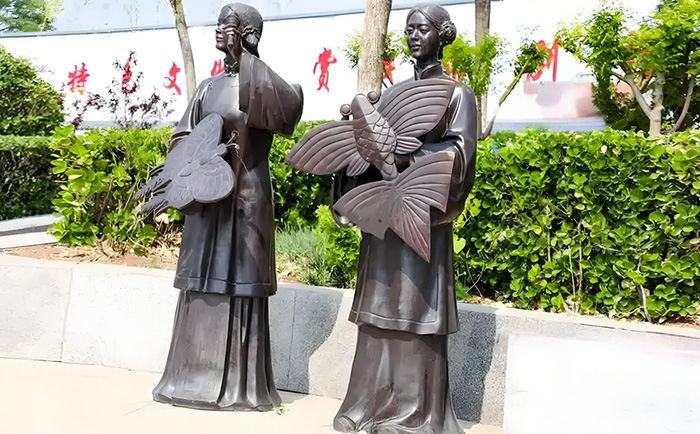 以銅為墨，鐫刻時代精神 —— 優(yōu)藝雕塑專注銅雕三十年