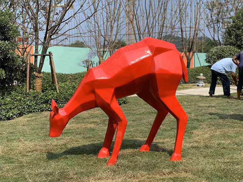 玻璃鋼雕塑工廠(chǎng),機(jī)械鹿雕塑