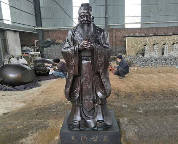 玻璃鋼雕塑制作出仿銅效果的步驟是什么呢？